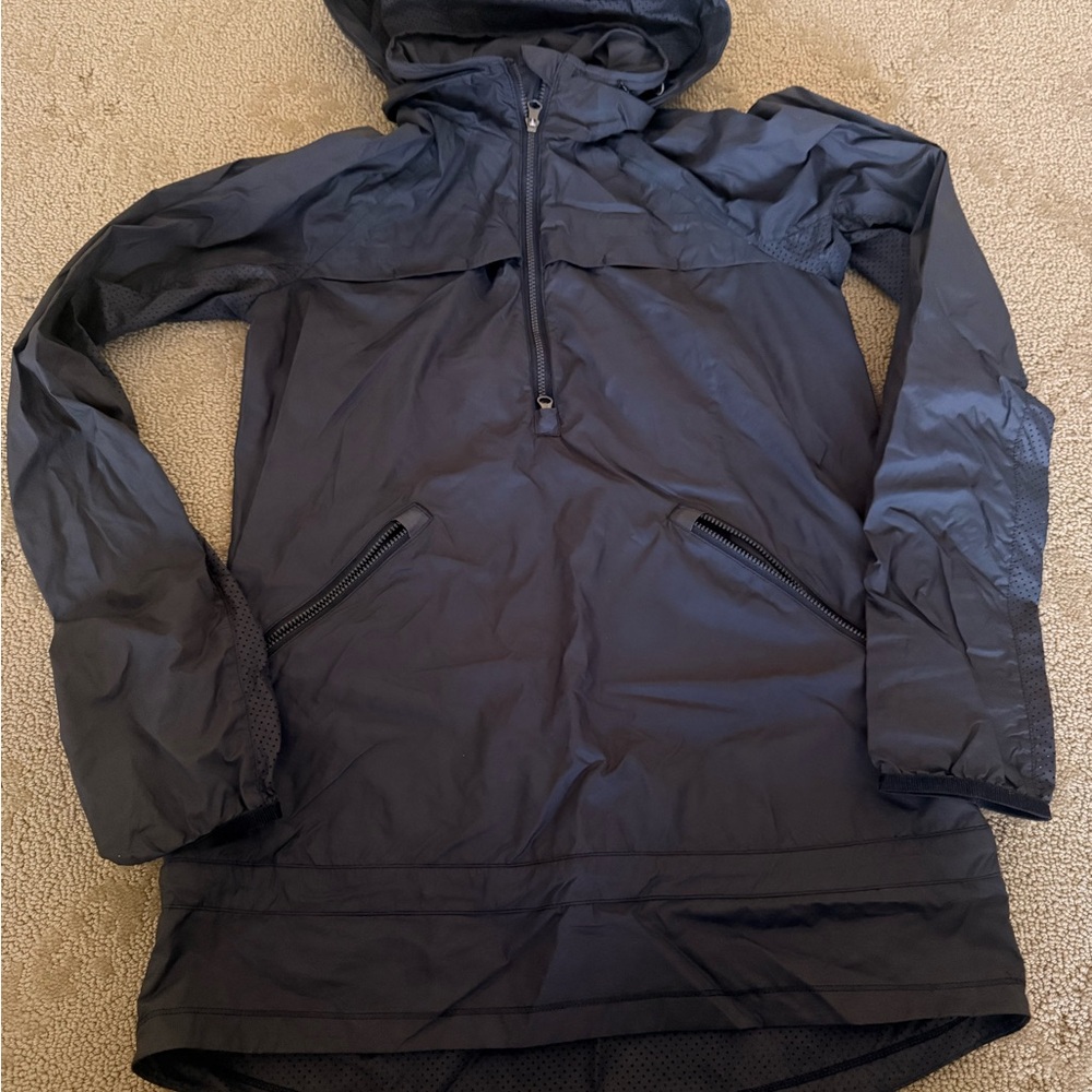 Lululemon Women's Black windbreaker